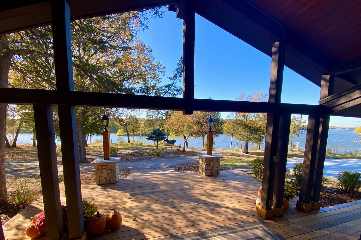 View through the porch toward the Mississippi River